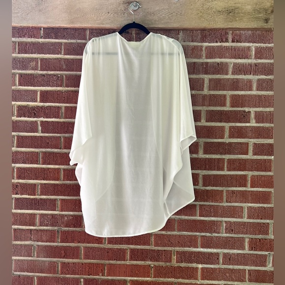 Style Rack Gauze Short Kimono in White Size L - Picture 6 of 6